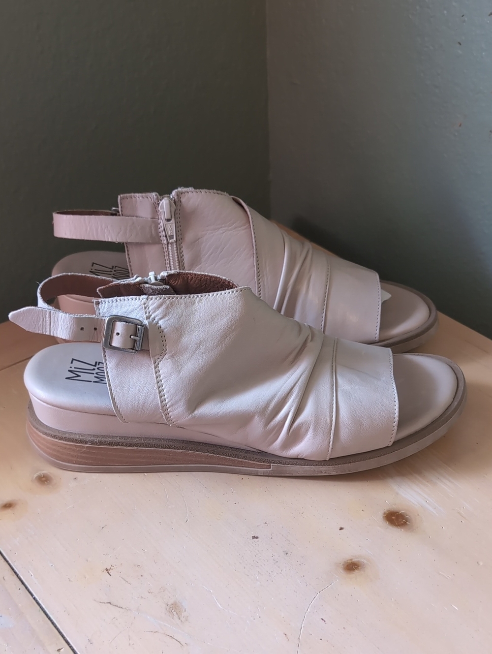 Miz Mooz Conor Soft Cream Slingback Leather Sandal with Buckle - Picture 4 of 9